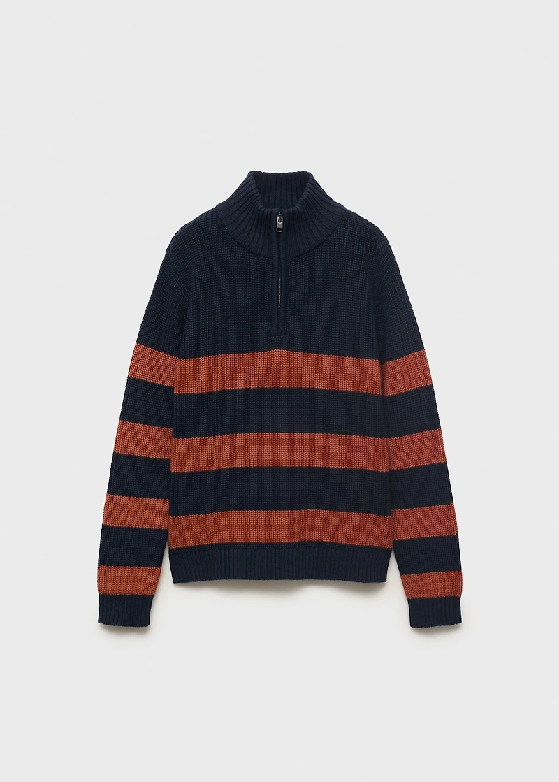 Knitted sweater with perkins neck