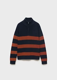 Knitted sweater with perkins neck