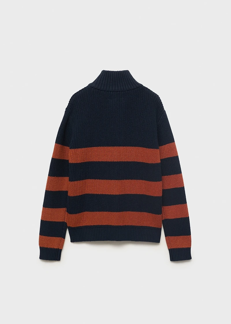 Knitted sweater with perkins neck