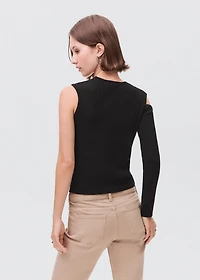 Asymmetrical t-shirt with cut-out