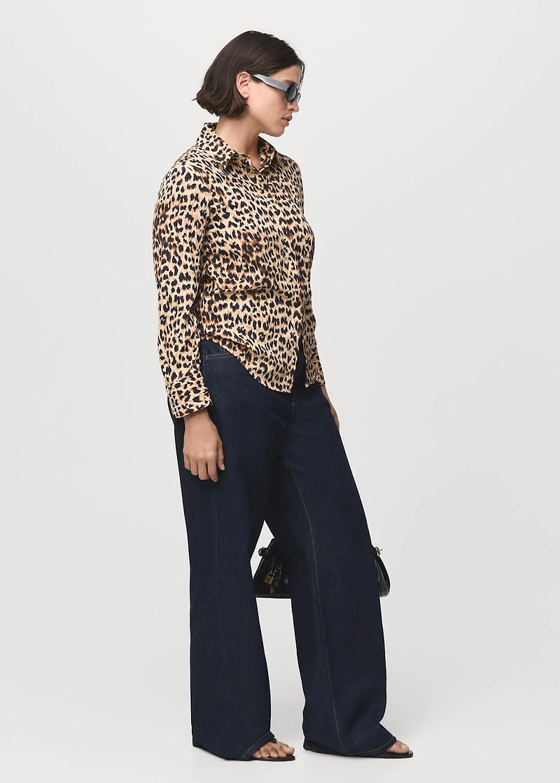 Fluid long-sleeved blouse