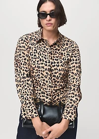 Fluid long-sleeved blouse