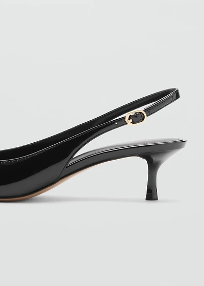Kitten-heel patent leather shoes