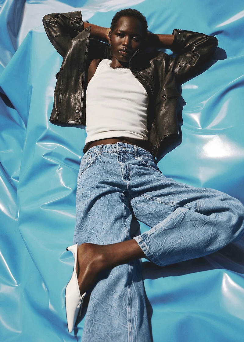 Straight-fit jeans with a creased effect