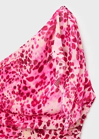 Asymmetric printed top