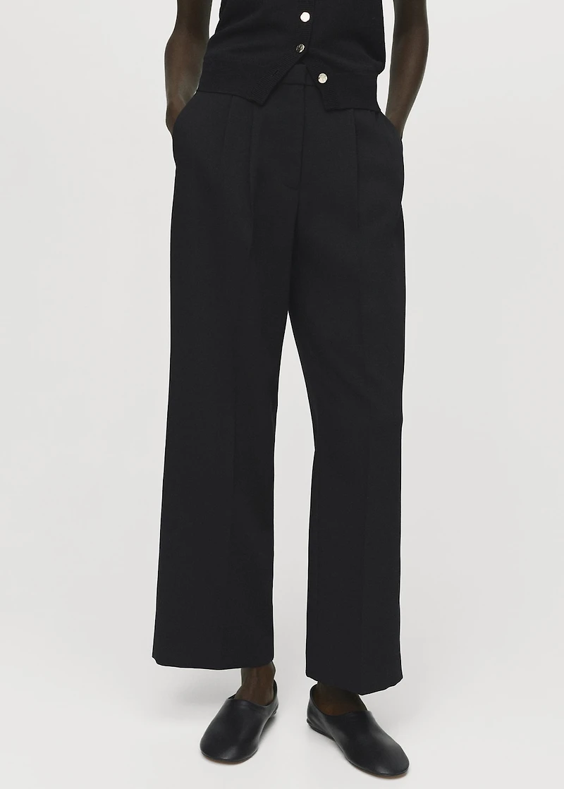 Straight-fit pleated pants