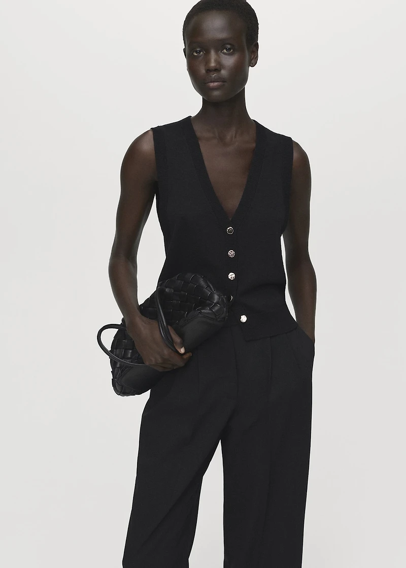 Straight-fit pleated pants