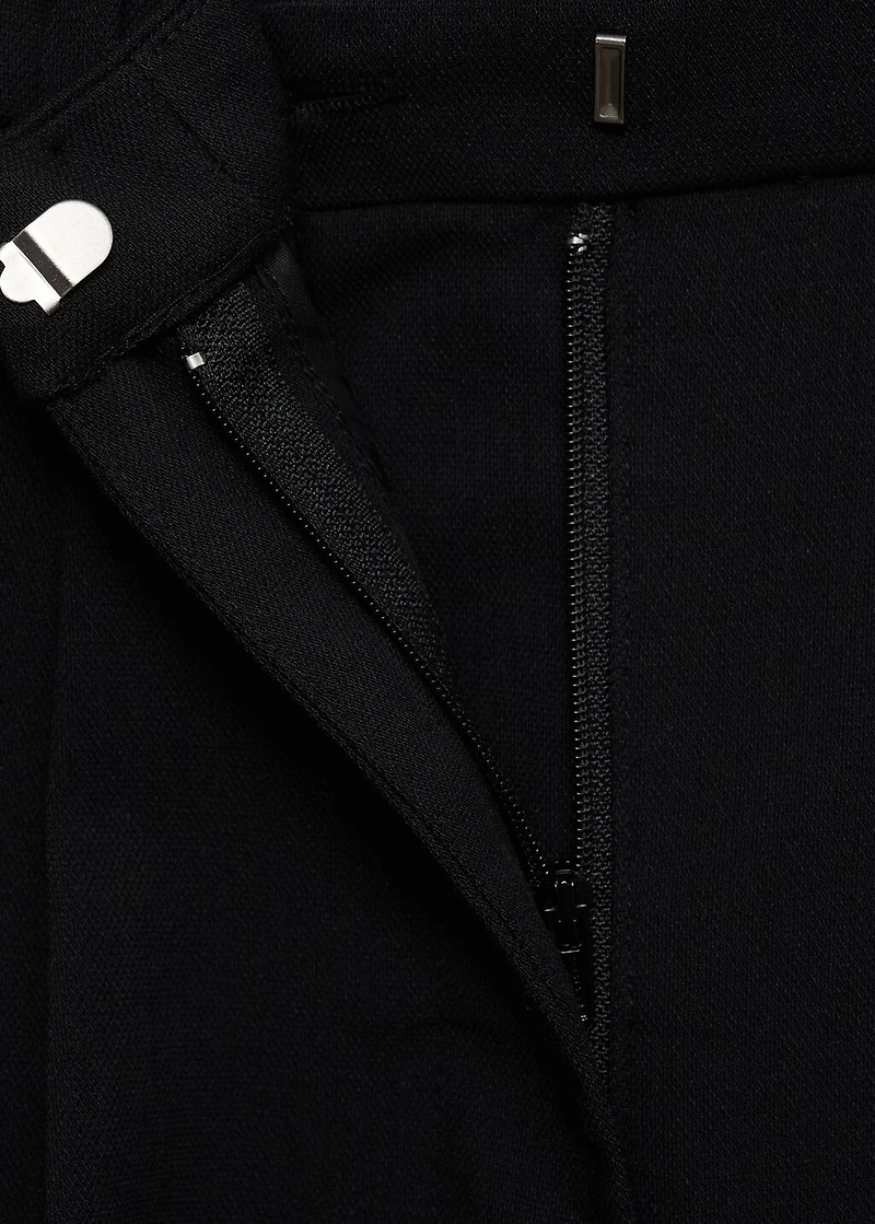 Straight-fit pleated pants