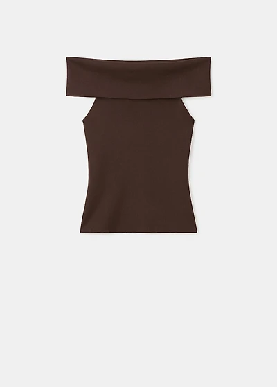 Strapless knitted top