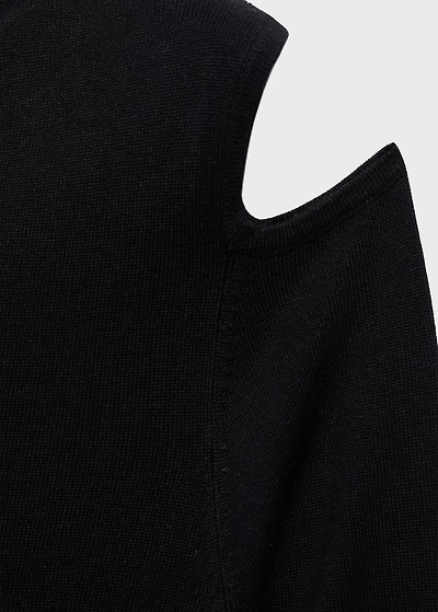 Asymmetrical dress with cut-out