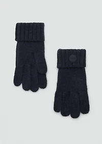 Knitted gloves