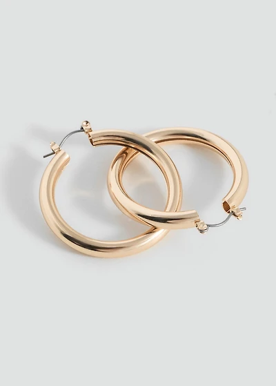 Metallic hoop earrings
