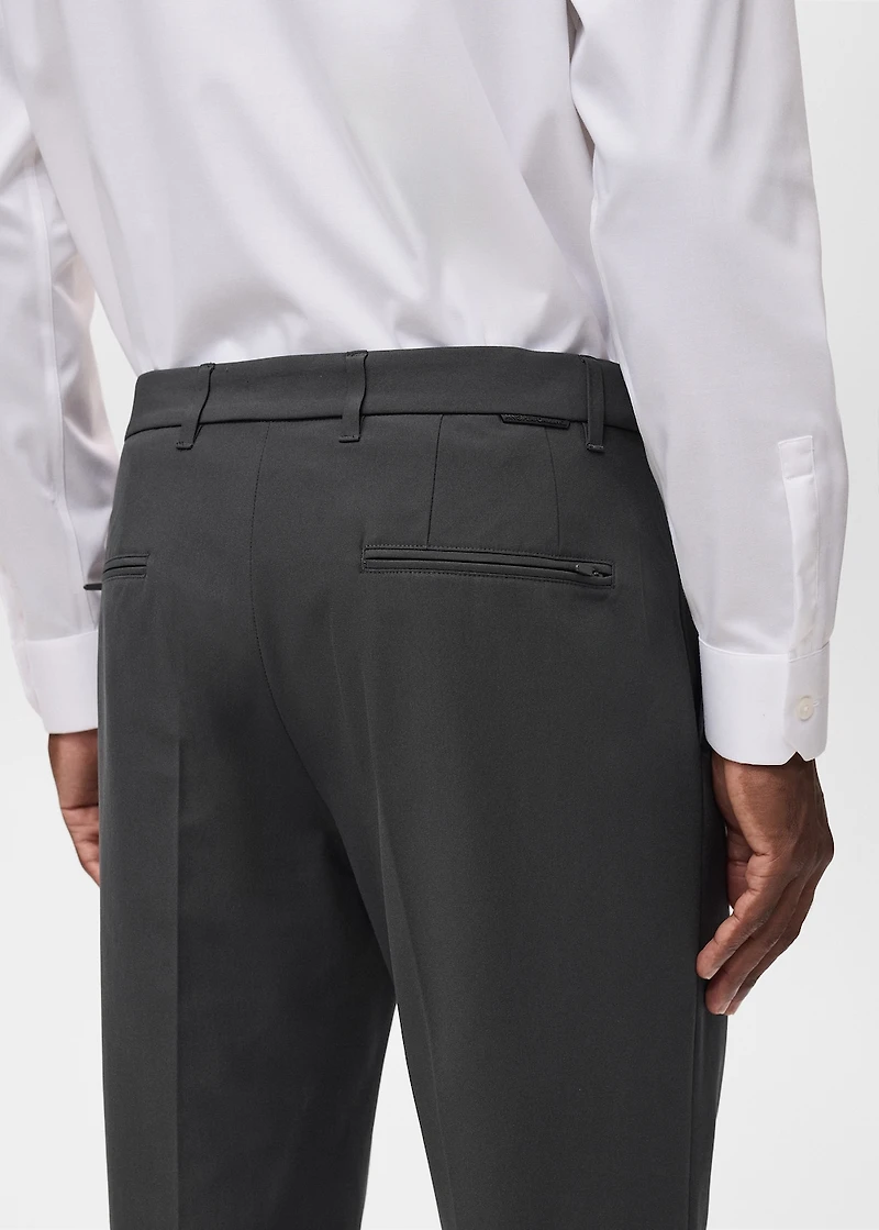 Slim-fit thermoregulating pants