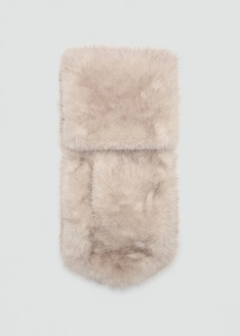 Fur-effect scarf