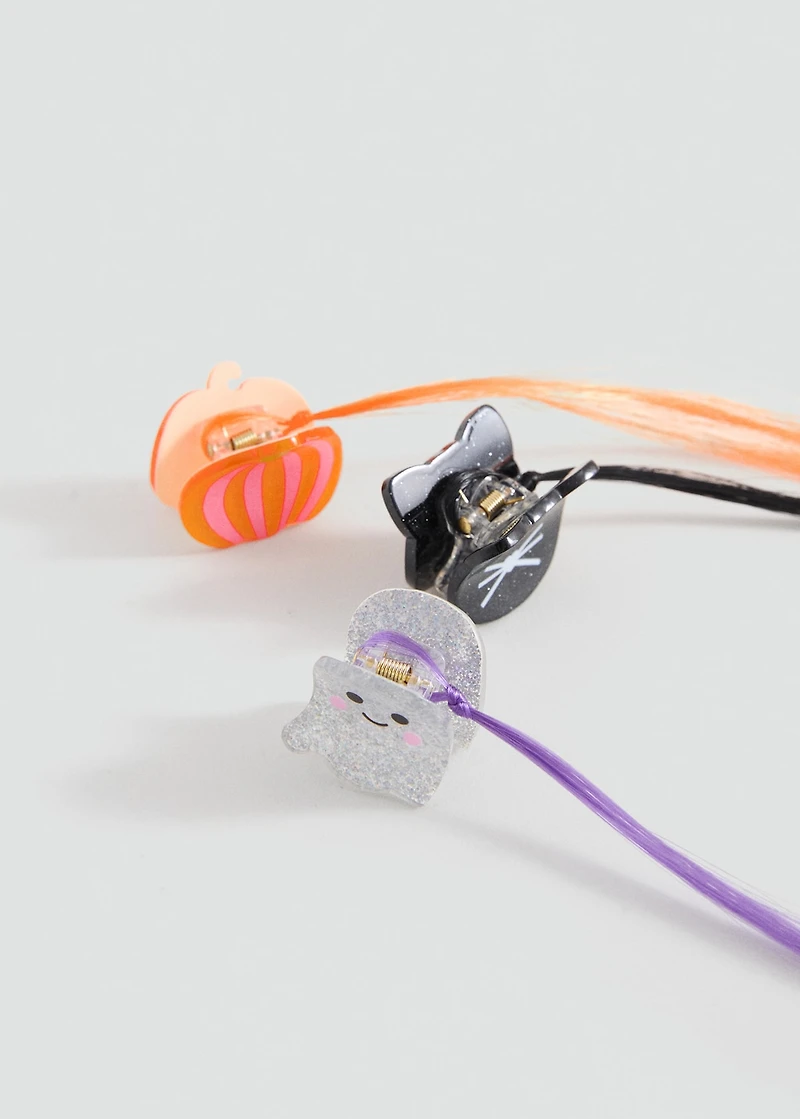 Pack of Halloween hairpins