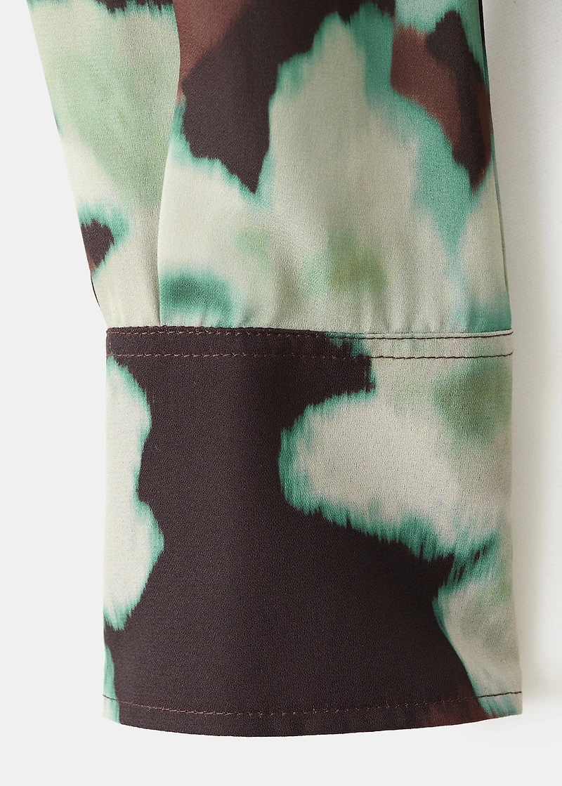 V-neck blouse with tie