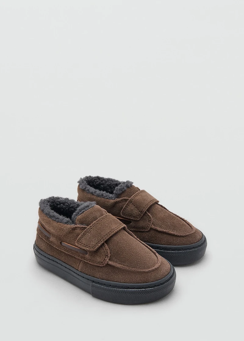 Velcro leather shoes