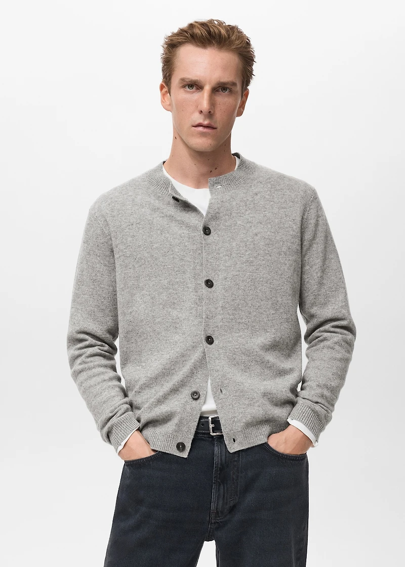 100% extra-fine wool cardigan with buttons