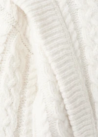 Knitted sweater with perkins neck