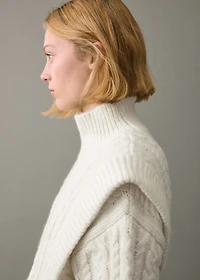 Knitted sweater with perkins neck