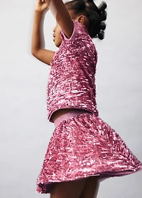 Short skirt with sequins