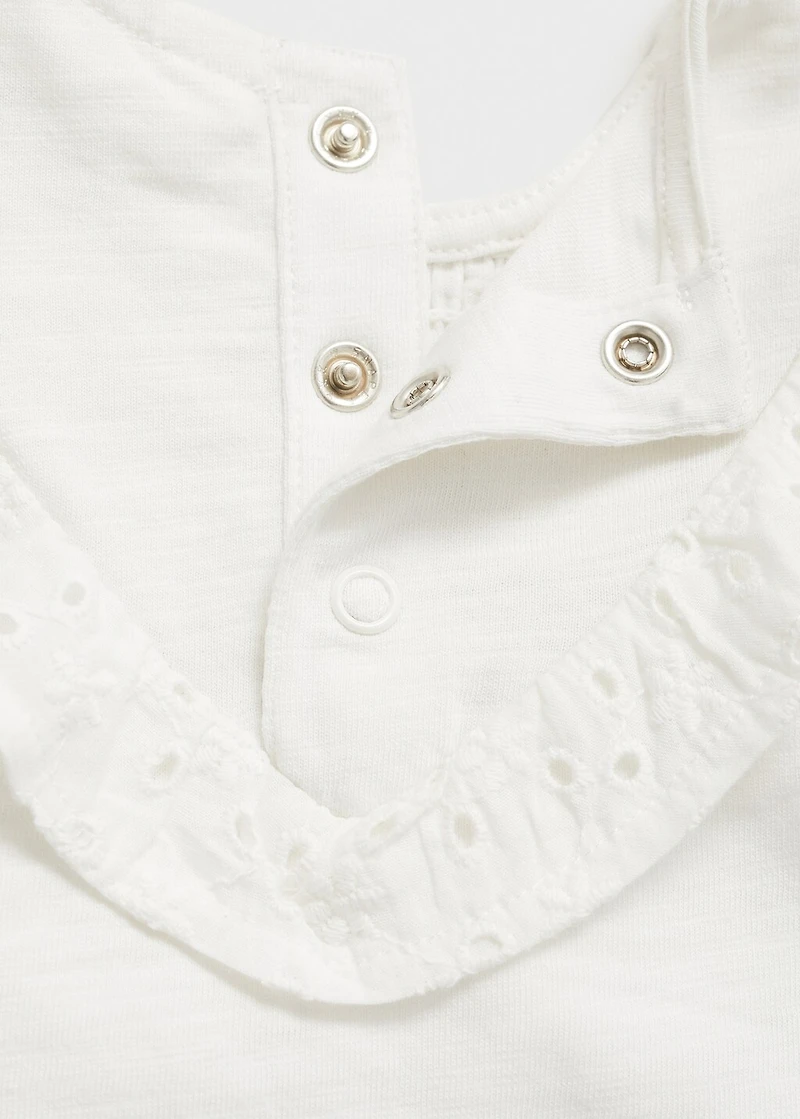 Ruffled dress and frog