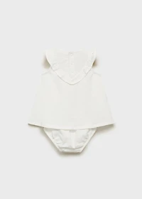 Ruffled dress and frog