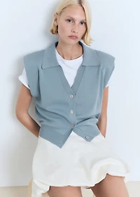 Fine-knit shoulder-padded vest