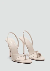 Leather sandals with contrasting heels