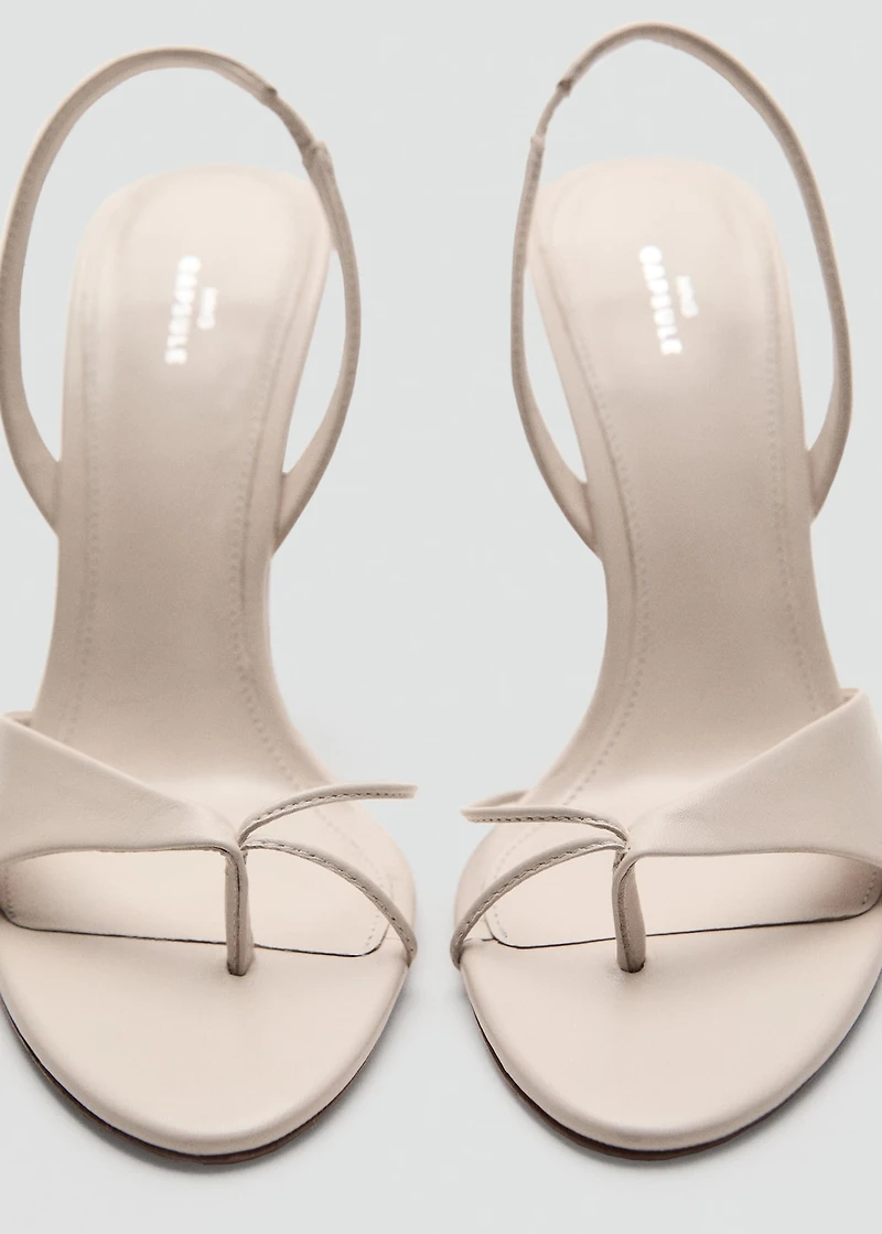 Leather sandals with contrasting heels