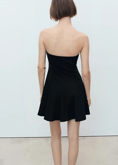 Strapless dress with pleats