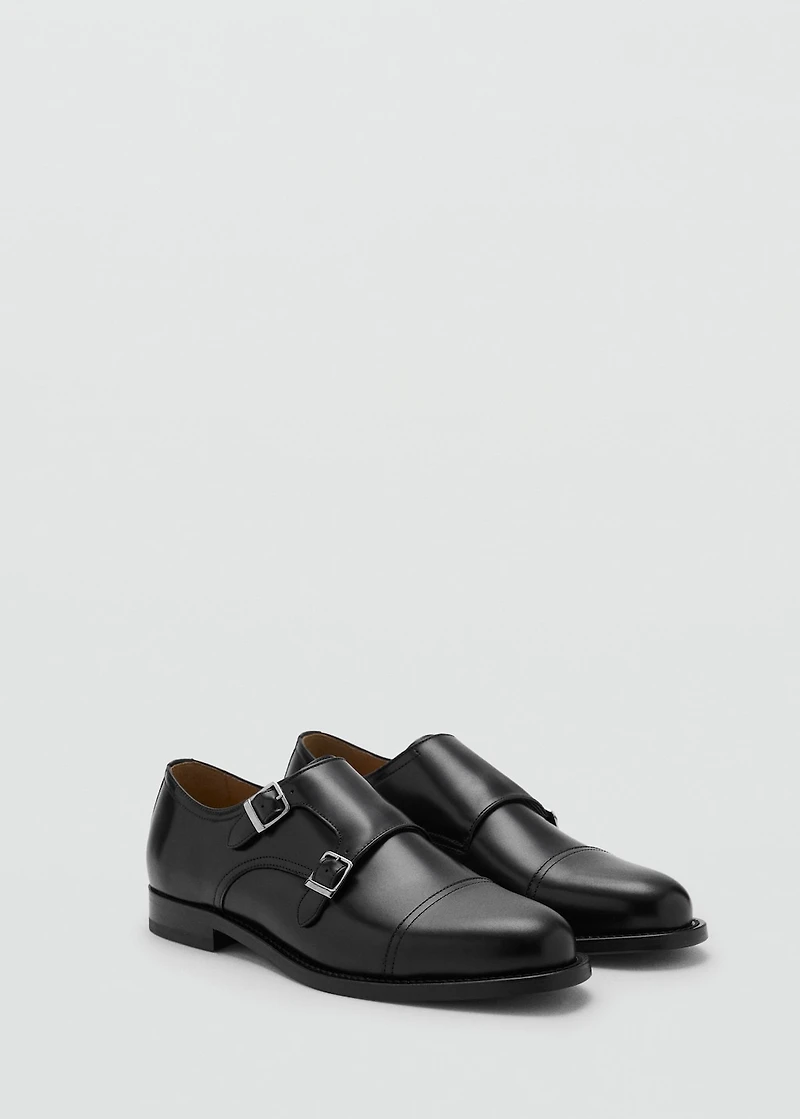 Double buckle leather shoe