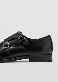 Double buckle leather shoe