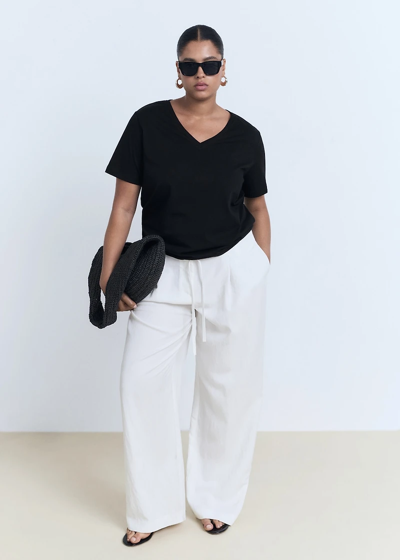 V-neck cotton T-shirt