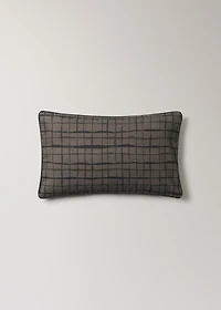 Checked-print cushion cover