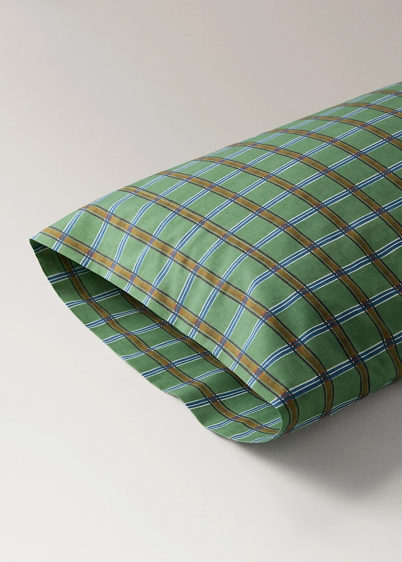 Percale cotton pillowcase with a plaid print 45x110 cm