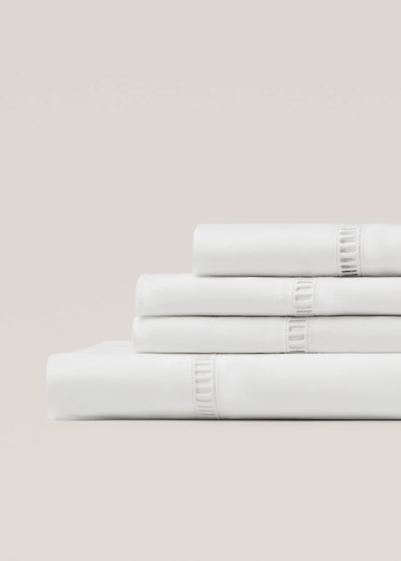 200-thread count cotton percale flat sheet with hemstitch for 135/140 cm bed
