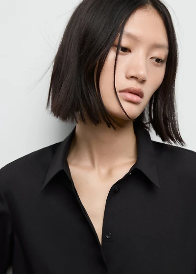 Fluid long-sleeved blouse