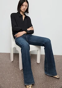 Fluid long-sleeved blouse