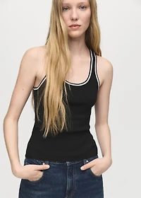 Knitted top with contrast details