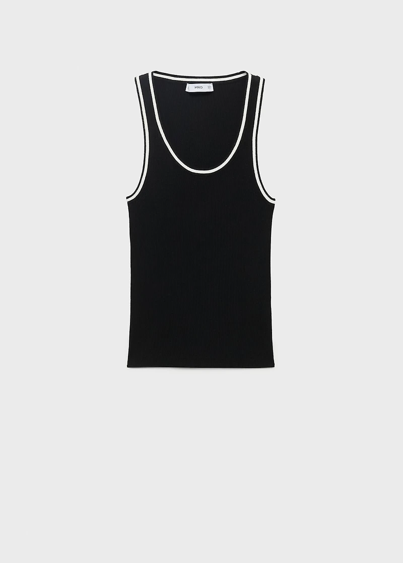 Knitted top with contrast details