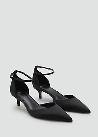 Kitten-heeled shoes with ankle strap