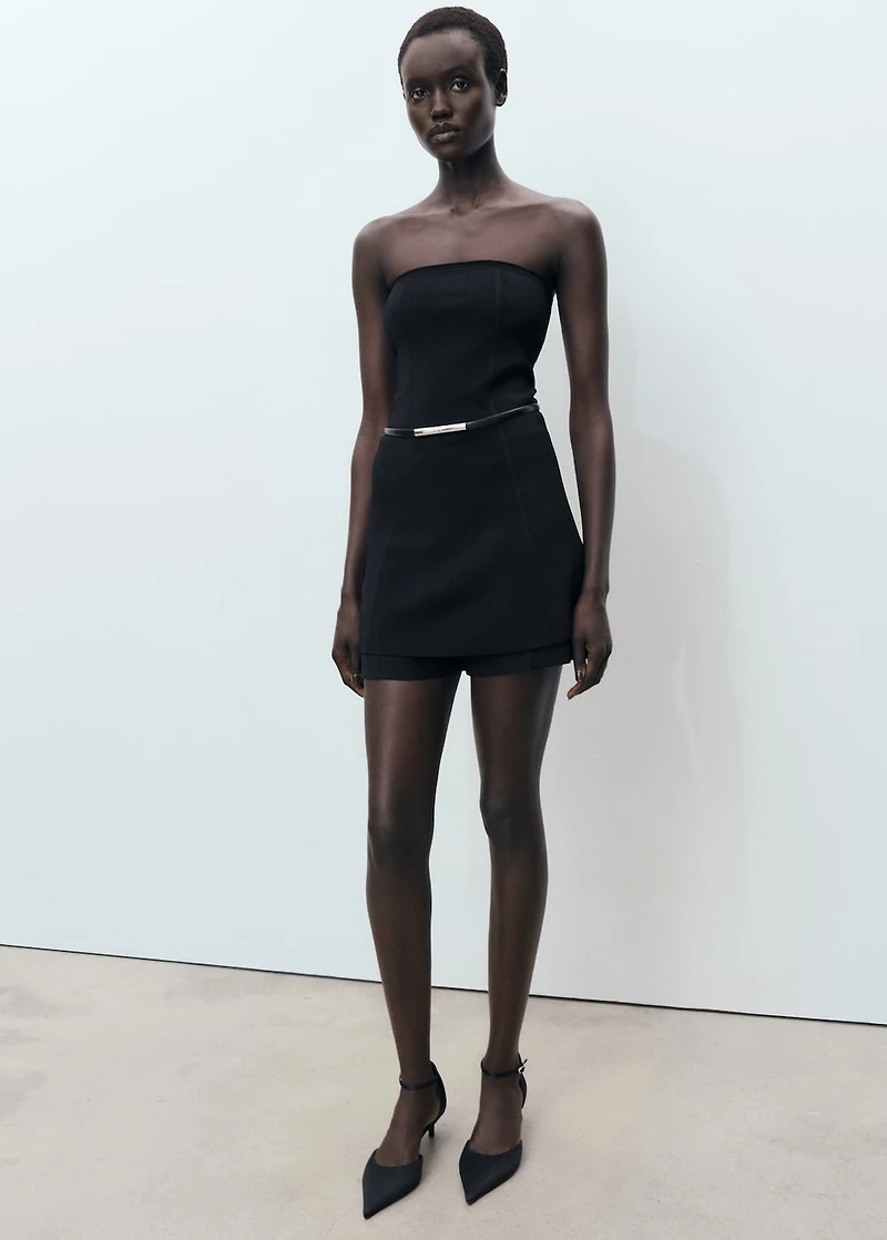 Kitten-heeled shoes with ankle strap