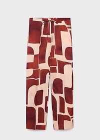 Fluid pants with geometric pattern