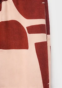 Fluid pants with geometric pattern