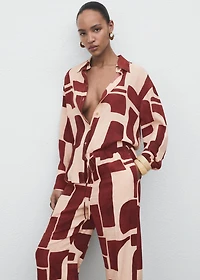 Fluid pants with geometric pattern