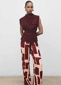 Fluid pants with geometric pattern