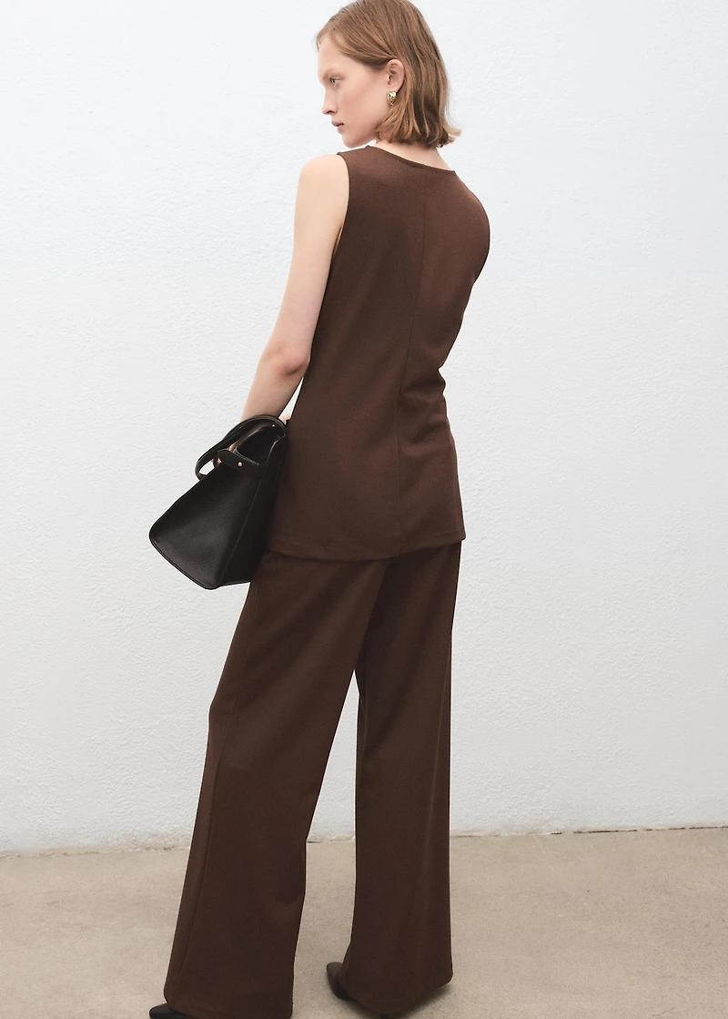 Sleeveless top with stitching detail