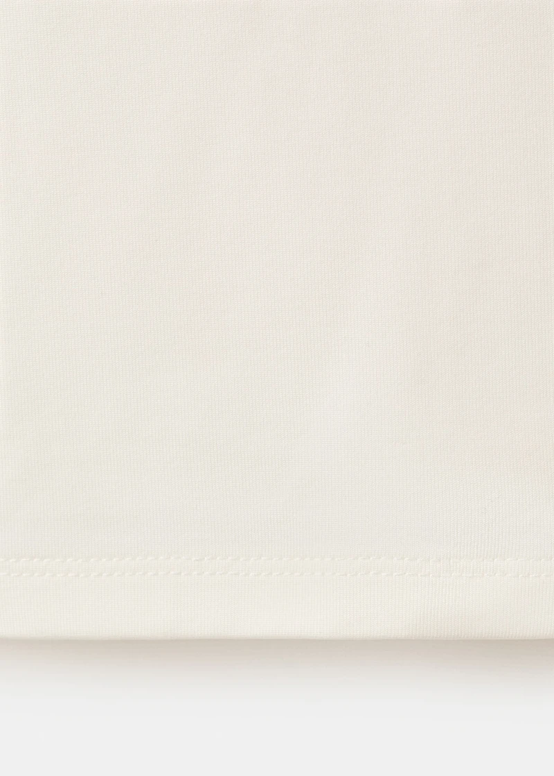 Three-quarter sleeve t-shirt