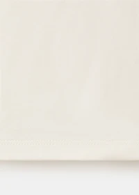 Three-quarter sleeve t-shirt